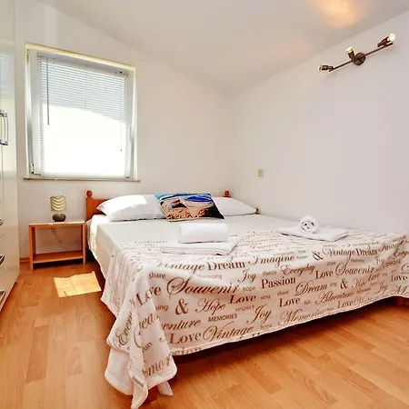Apartament Vlatka Vir