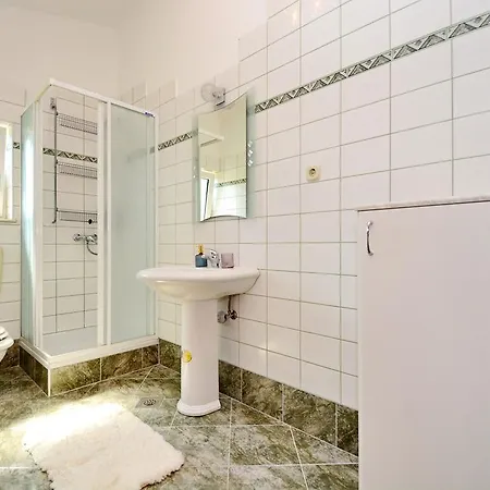 Apartment Vlatka *