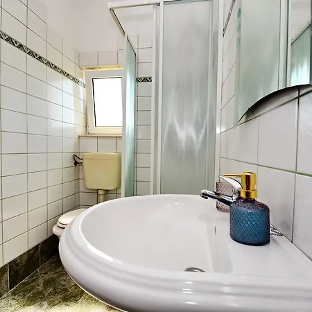 Apartment Vlatka Vir